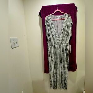 Black and White Plunge Neck Sheath Midi Dress